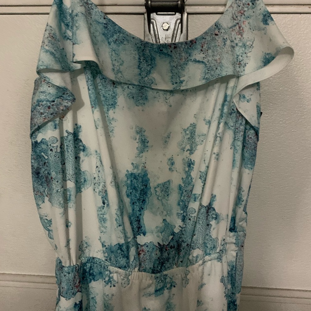 Spring romper , never worn - Picture 2 of 5